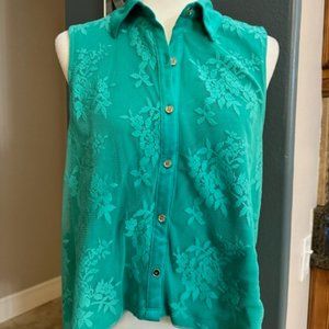 NWT Women's Top Sleeveless Button Up Lace Floral Overlay with High-low Hemline